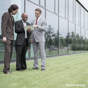 Clubhouse Terrace Lawn